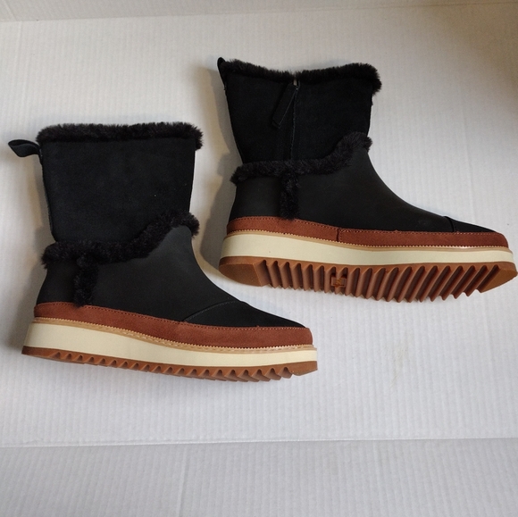 Toms Shoes Toms Nwot Womens Makenna Mid Calf Leather Faux Fur Boots